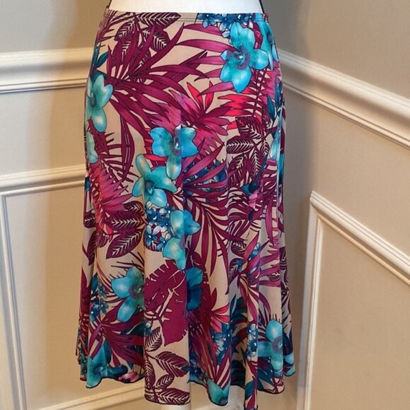 Floral Boho Skirt size Medium - Picture 2 of 7